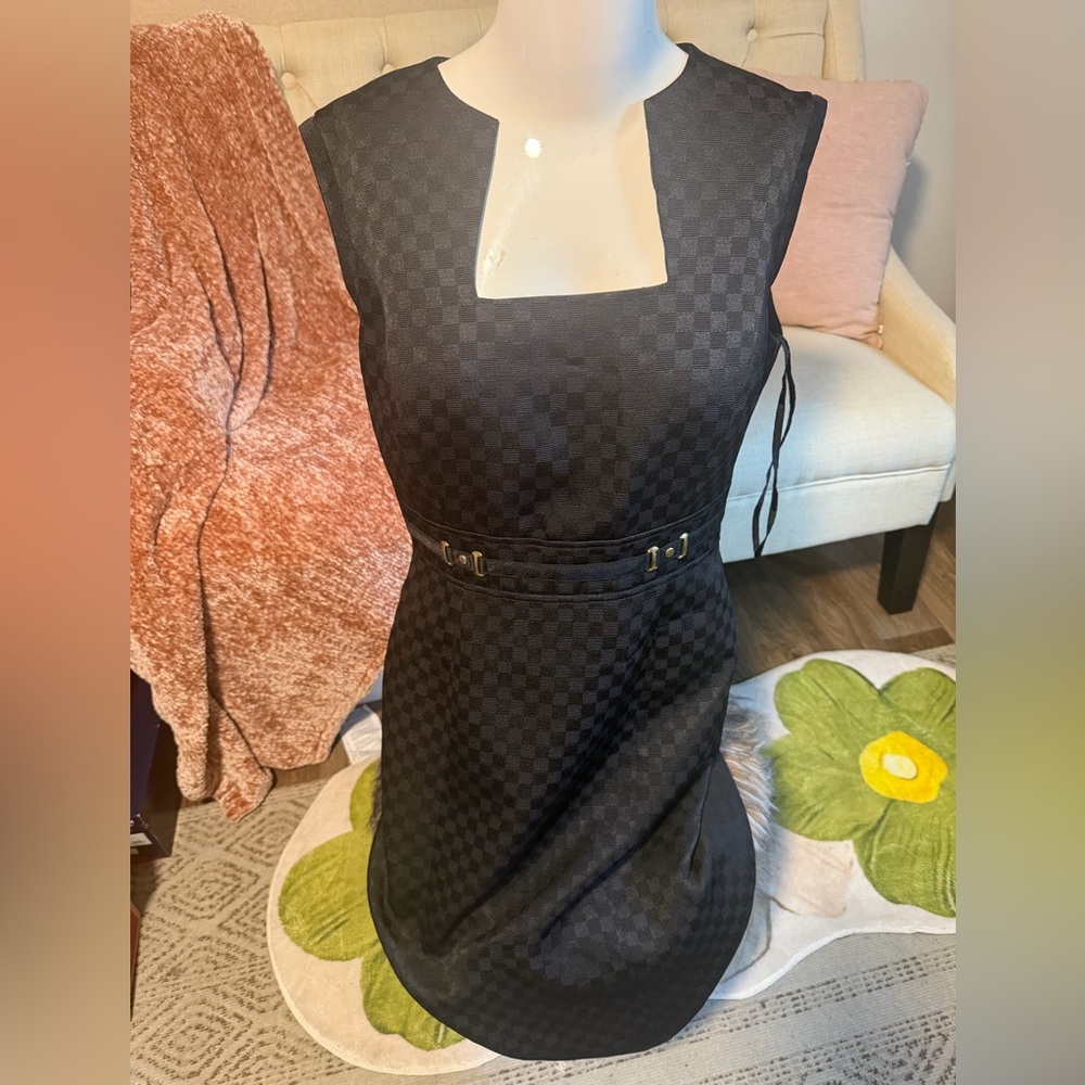 Black Checkered Sleeveless Sheath Dress